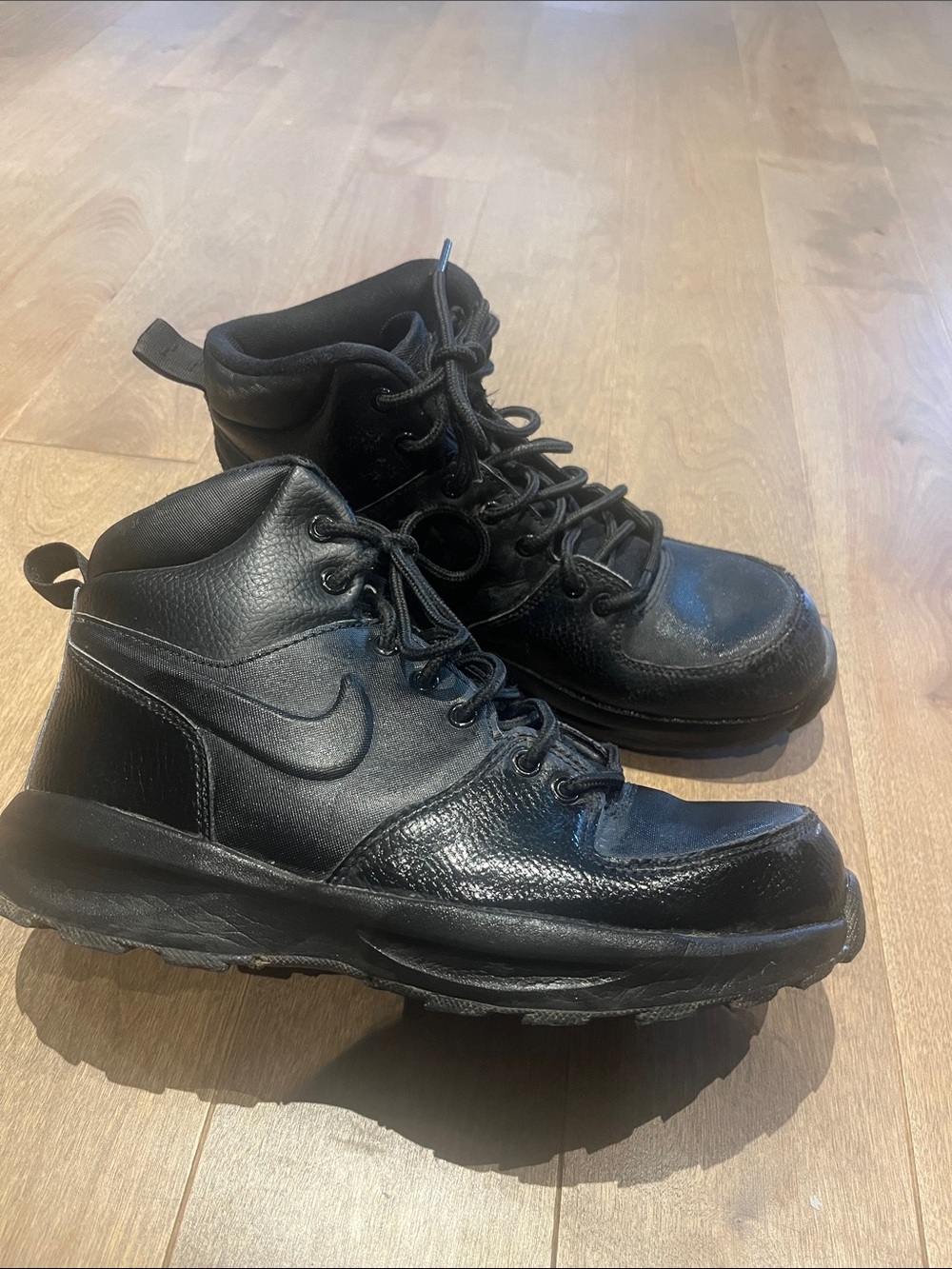 Nike youth Black Leather Ankle winter Boots